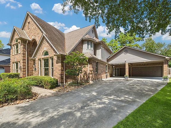 2nd image of 7 Blanketflower Ct