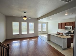 8428 Grand Oak Rd, Fort Worth, TX 76123