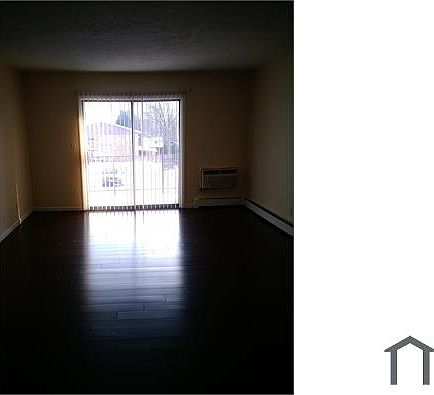 3rd image of 3631 N Rockton Ave APT 201