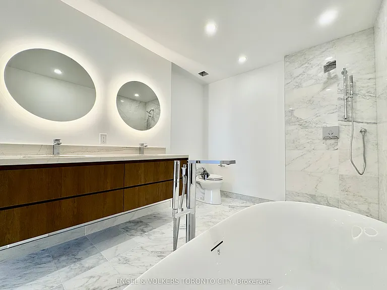 1315 Bay St #1303 — Photo 16