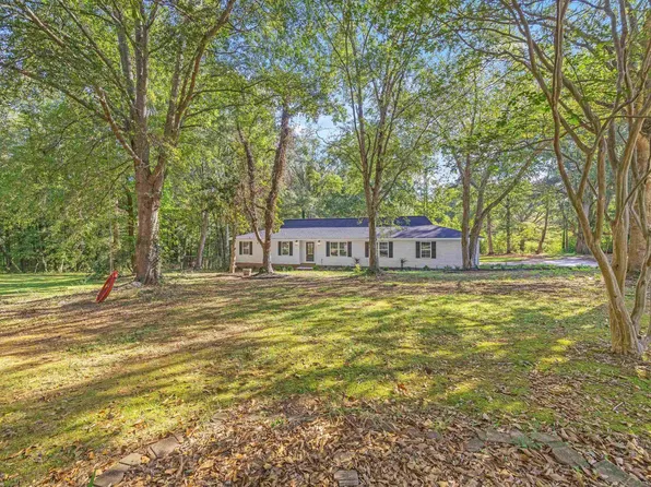 454 Bates Crossing Rd, Travelers Rest, SC 29690
