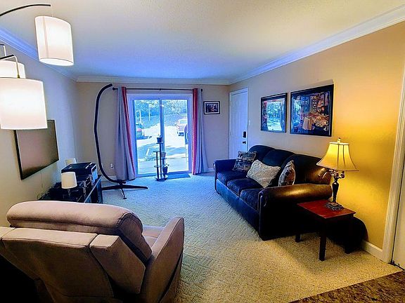 3rd image of 2781 Blackforest Dr APT A