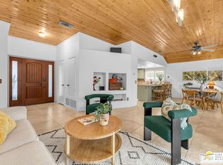 1425 E Luna Way, Palm Springs, CA 92262