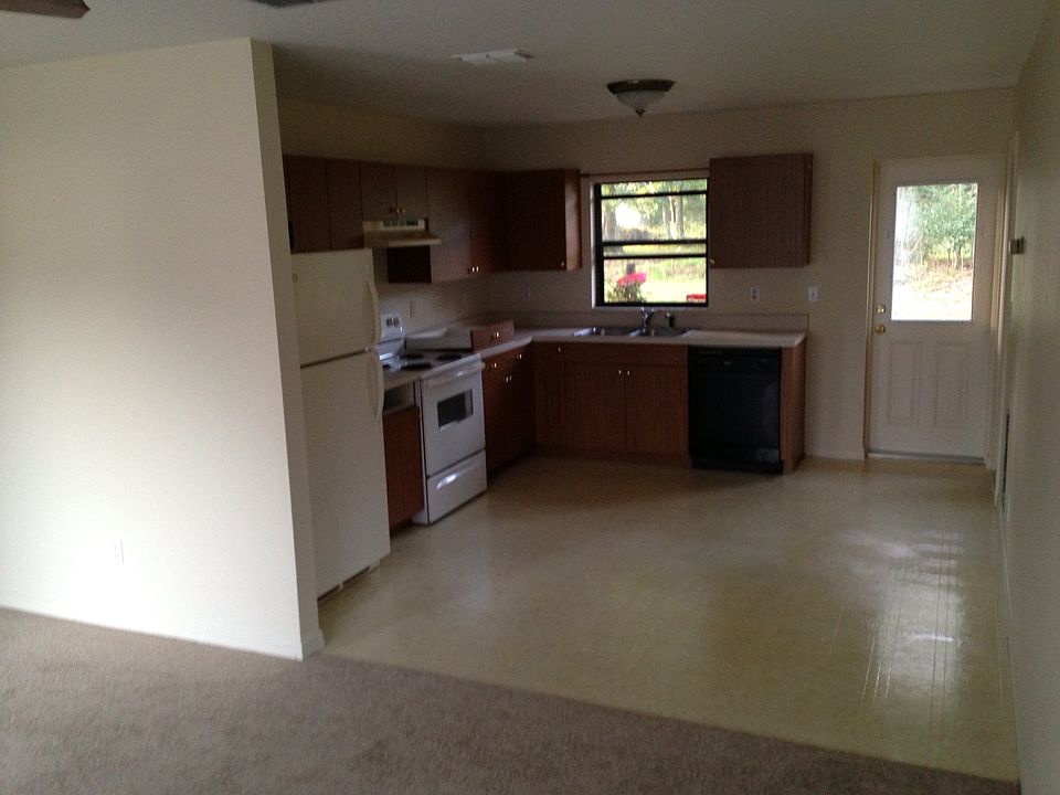 2nd image of 32607 Tulsa Ln