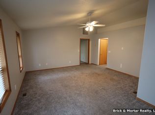 1065 Ridgefield Ct, Stayton, OR 97383