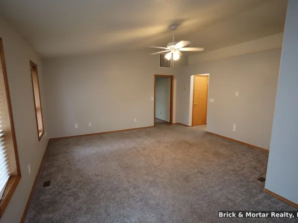 1065 Ridgefield Ct, Stayton, OR 97383