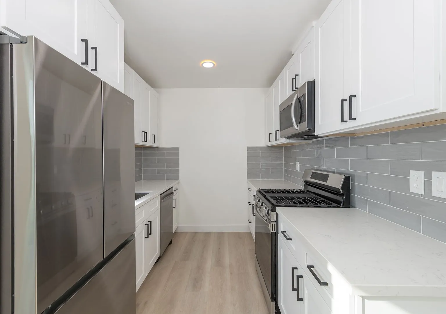 Spacious 2 Bed 2 Bath North Park Beauty!! — Photo 1