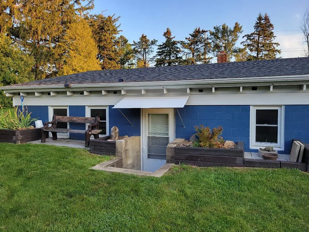 2 bed, 1230 sqft, $750 — Photo 2