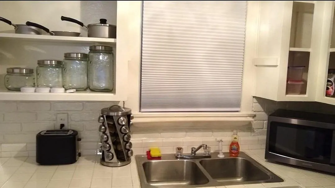 3 bed, 1550 sqft, $2,196 — Photo 2