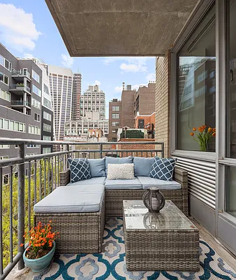 Rented by Compass | media 17