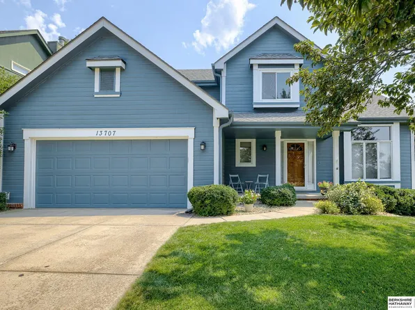 13707 Boyd St, Omaha, NE 68164