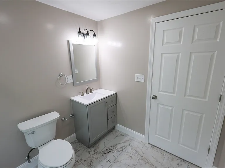 70 Mount Hope St #2 — Photo 15