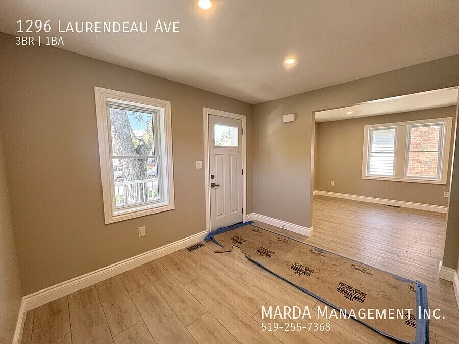 Brand New Renovated 3 Bed/1 Bath Home East Windsor + Utilities — Photo 4