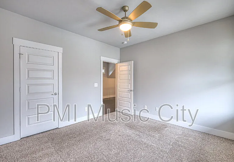 1537B Battlefield Dr — Photo 44