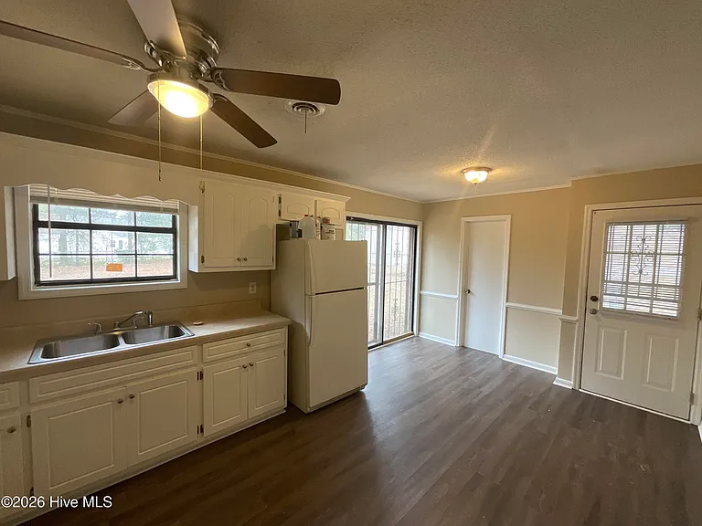 2338 Helsinki Dr — Photo 7