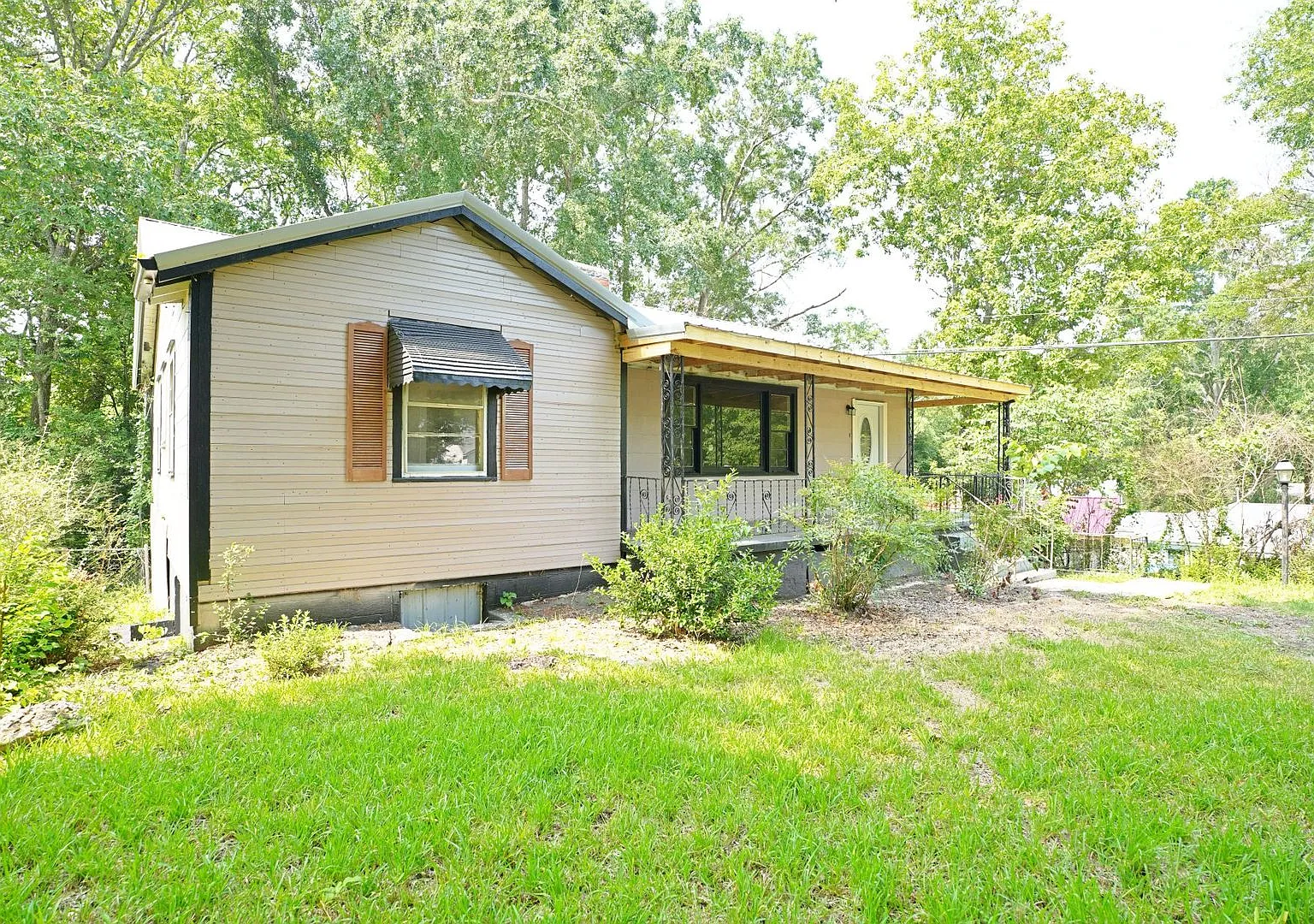 330 West 41st Street, Anniston, Alabama — Photo 2