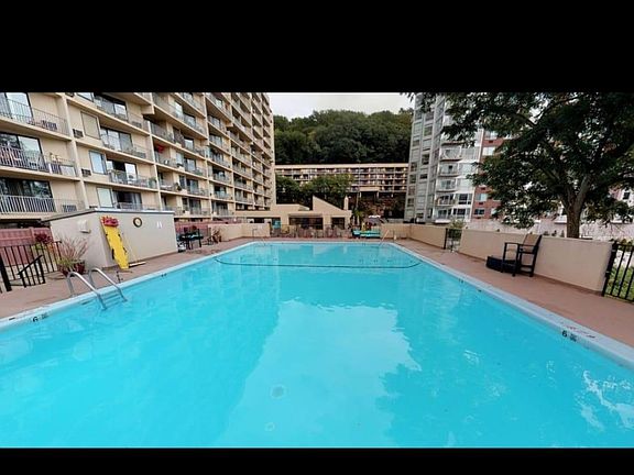 4th image of 1120 Warburton Ave APT 4C