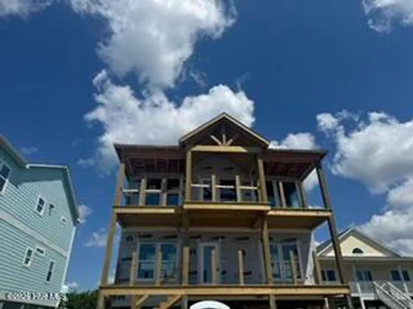 3206 E Beach Dr, Oak Island, NC 28465