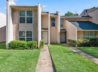 340 Valley Park Dr, Garland, TX