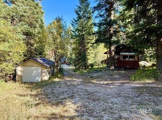 427 Doriann Dr, Cascade, ID 83611