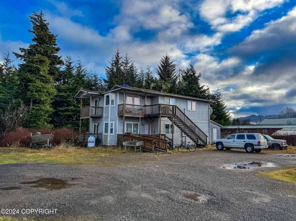 315 Summit St, Klawock, AK 99925