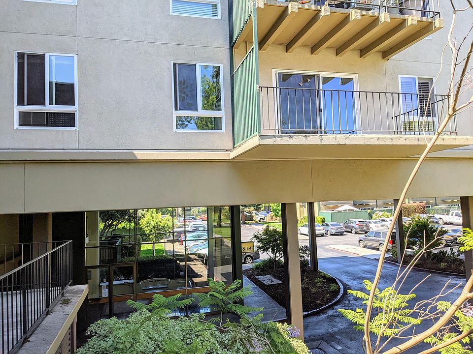 1st image of 814 N Delaware St APT 310