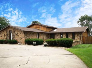 2518 Caton Farm Rd, Joliet, IL 60435