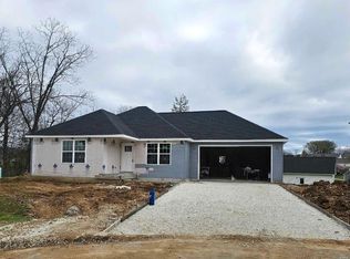 206 E 4th St, Marthasville, MO 63357