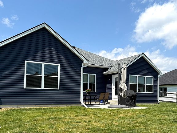 4th image of 1578 Henline Way