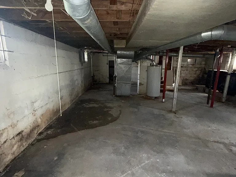 3918 Trumbull Ave — Photo 23