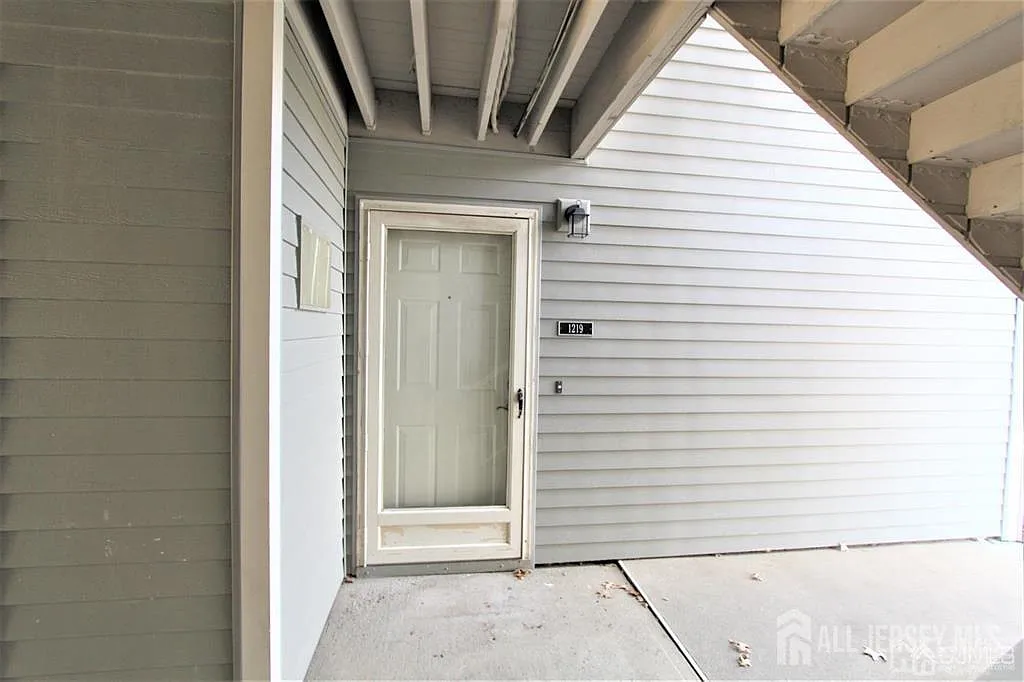 1 bed, 1.0 bath, $1,850 — Photo 2