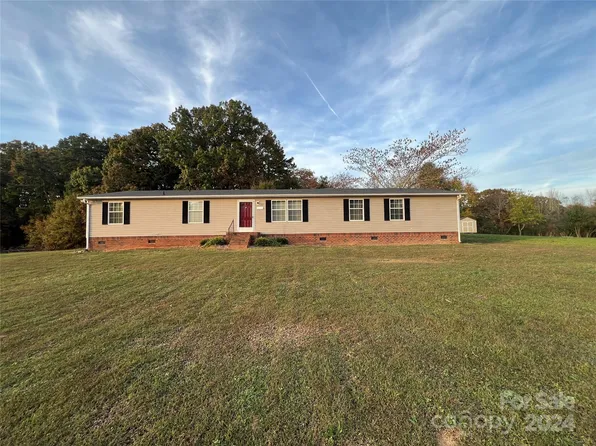 36245 Nugget Rd #2, New London, NC 28127