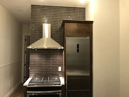 Rented by Nooklyn NYC LLC | media 32