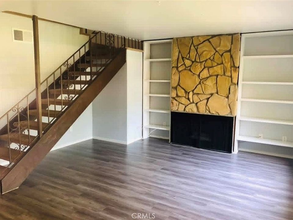 2nd image of 7540 Corbin Ave Unit 3
