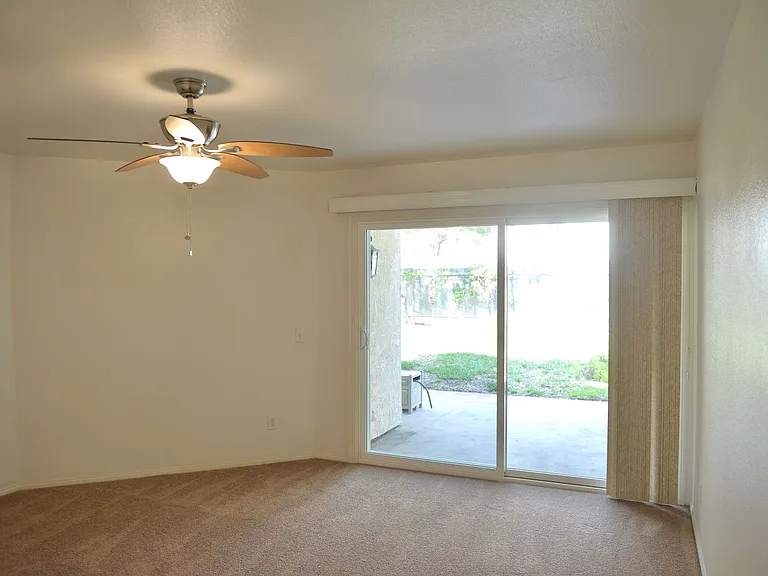 37 Port Royale Rd — Photo 23
