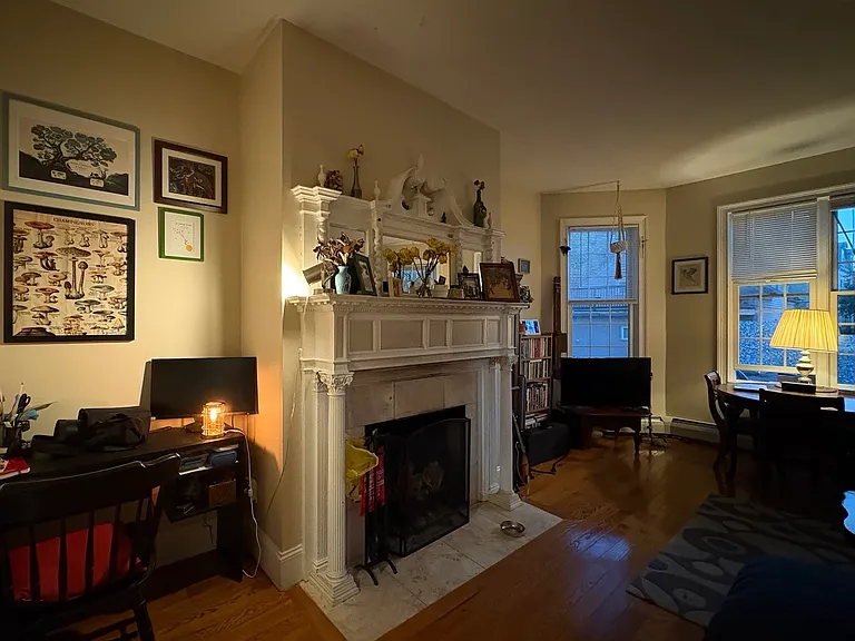 453 Hope St #1 — Photo 3