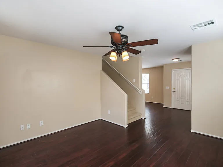 3301 E Loma Vis — Photo 4