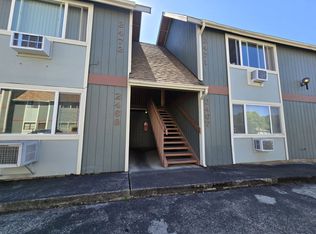 2469 NE Kerr St #6, Roseburg, OR 97470