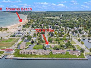 713 W Filer St, Ludington, MI 49431