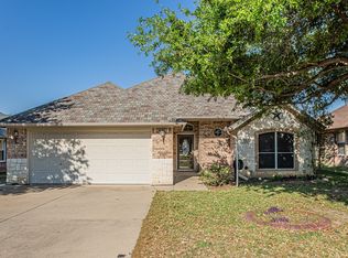 6813 Cheatham Dr, Watauga, TX 76148