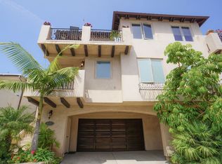 1221 Loma Dr, Hermosa Beach, CA 90254