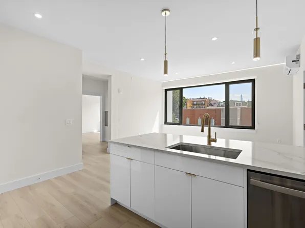 4525 Bergenwood Avenue image 51 of 74