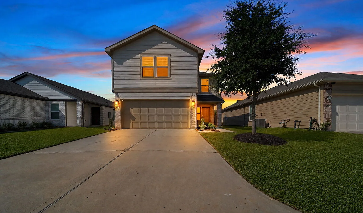 3 bed, 2.5 bath, 1780 sqft, $1,995 — Photo 1