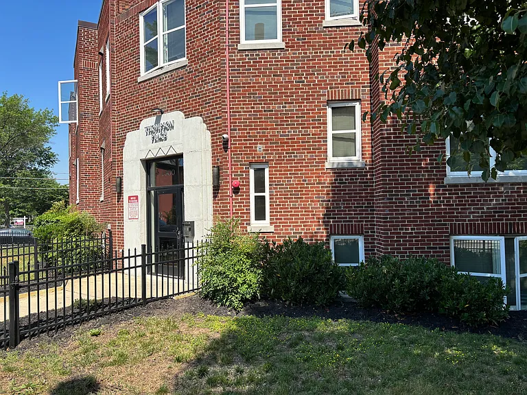 Thompson Place — Photo 13