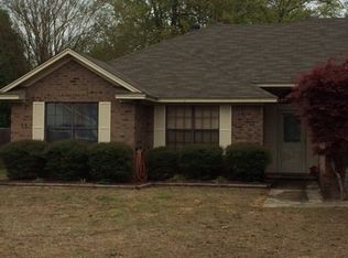 708 Tiffany Dr, Lavaca, AR 72941