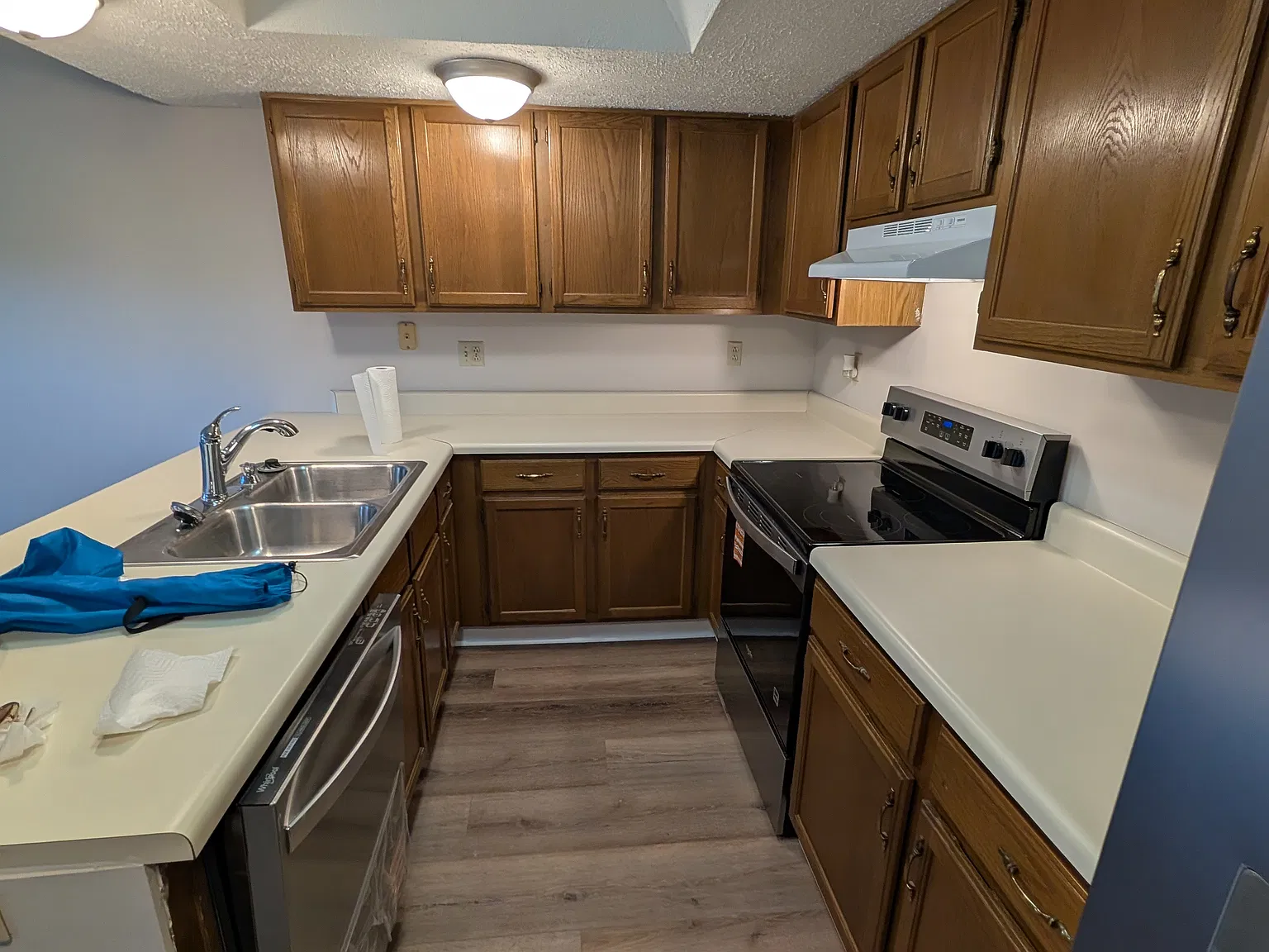 2 bed, 1036 sqft, $1,395 — Photo 4