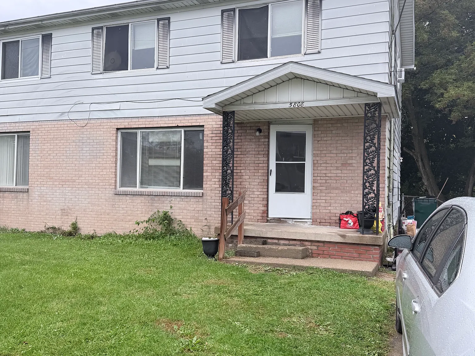 3 bed, 1.5 bath, 1400 sqft, $1,400 — Photo 1