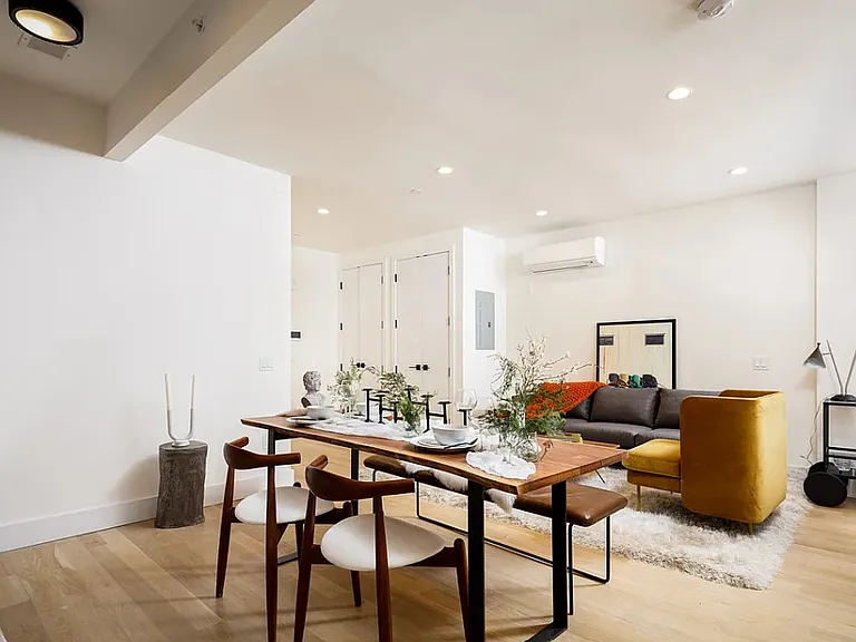 260 Gold St #1307 — Photo 3