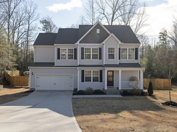 210 Thornwood Ln, Youngsville, NC 27596