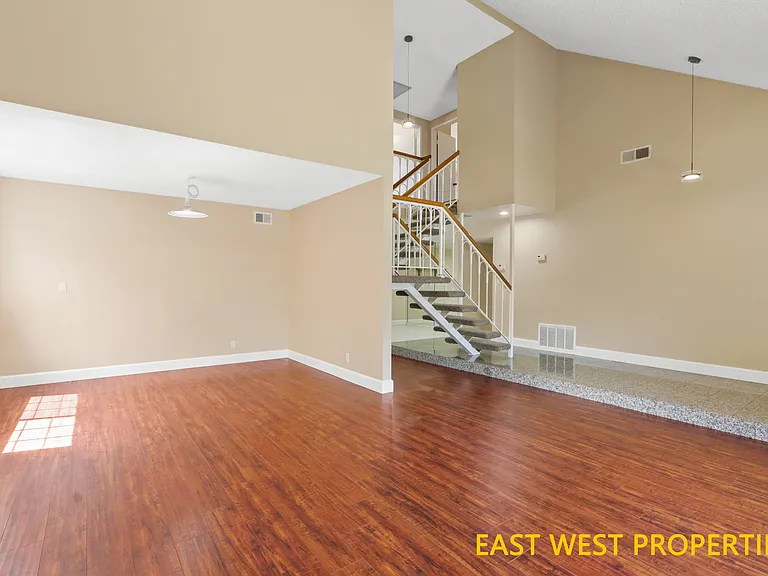 11186 Lavender Ave — Photo 7